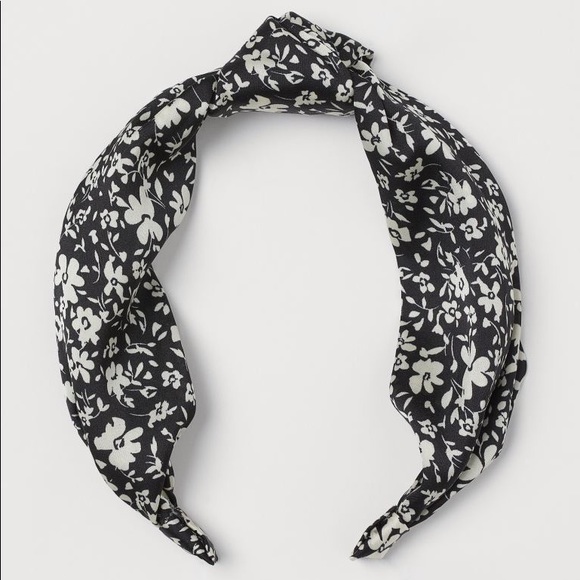 H&M | Accessories | Hm Black And White Floral Silky Knot Headband ...